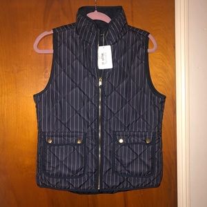 NWT Women’s Striped Navy Outdoor Vest